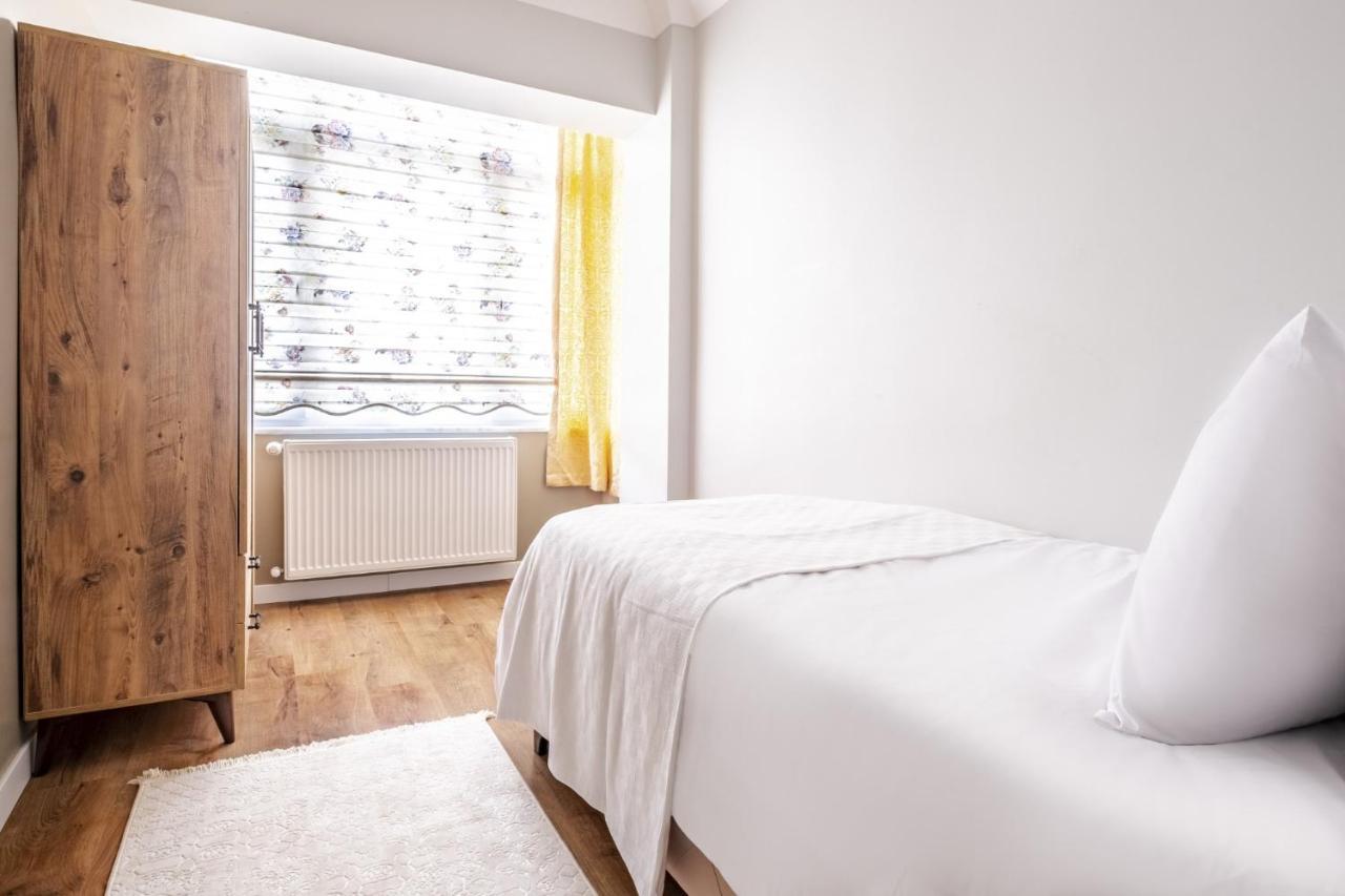Vibrant Flat With Balcony In Maltepe Lejlighed Istanbul Eksteriør billede